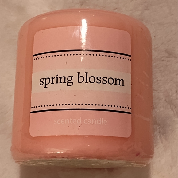 NWT! Bundle Of Spring Blossom Pillar Candles (Set Of 3) - Picture 3 of 9